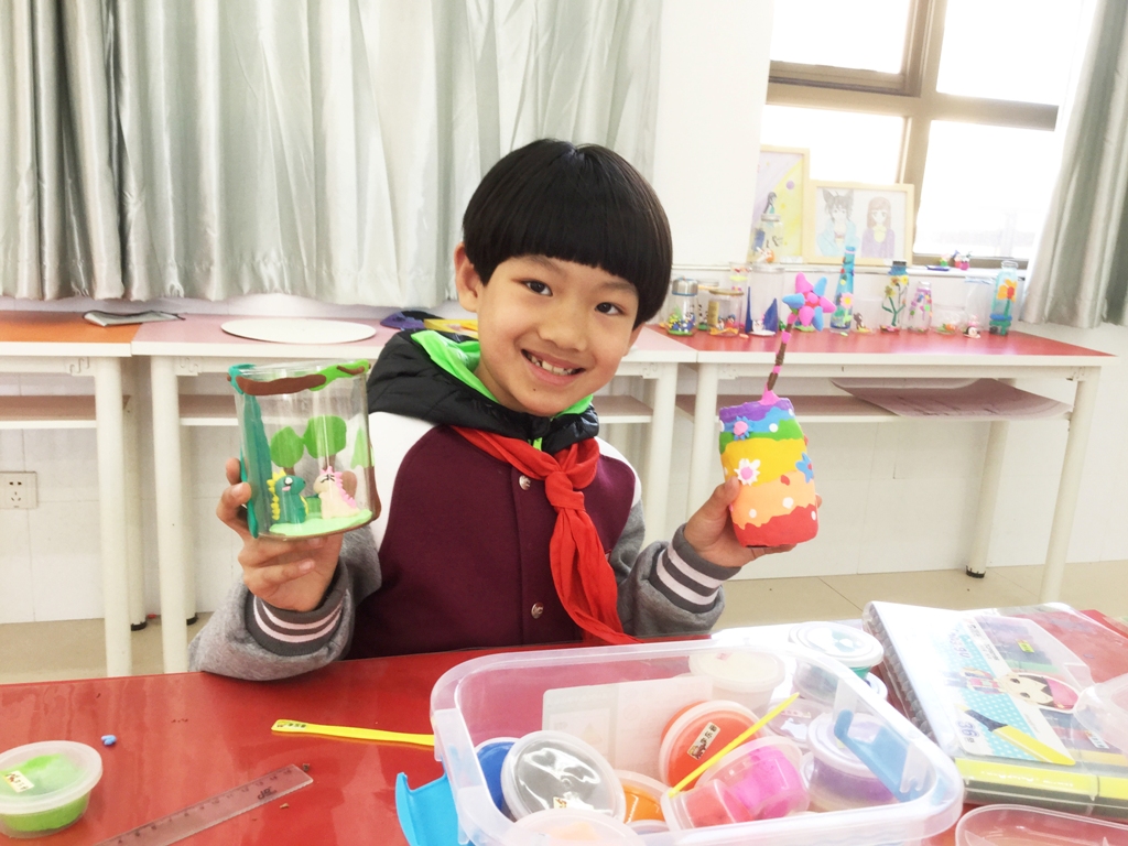 缤纷童年  创意无限——南京市艺术小学有趣的美术课